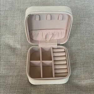 Chic Cream Jewelry Storage Case